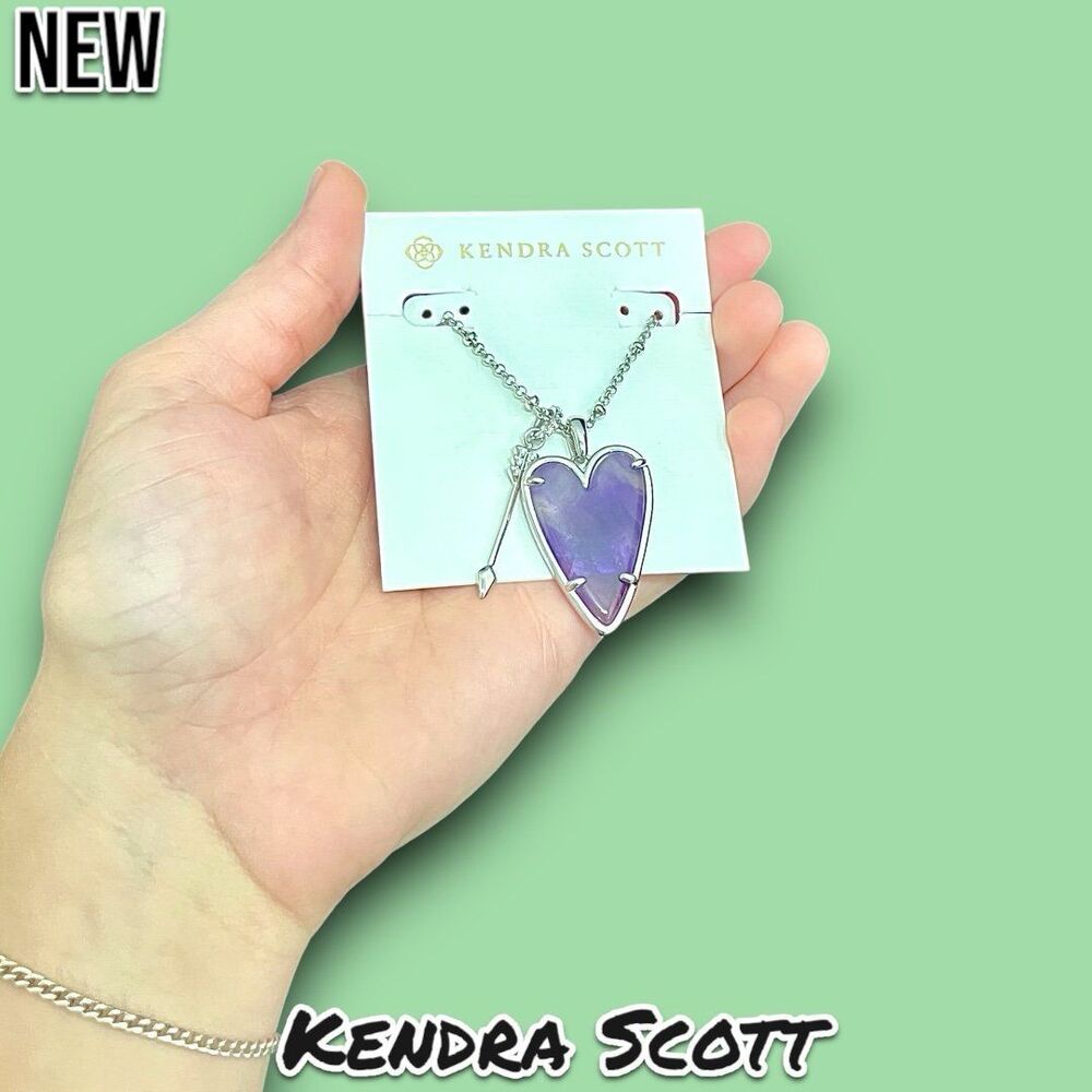 New Kendra Scott Ansley Heart Long Pendant Necklace (Sold Out) - Picture 7 of 10